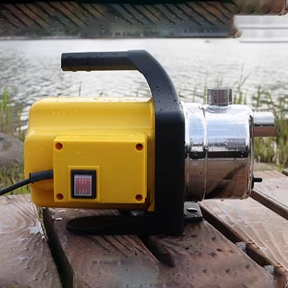 افعال اور باغ کے پمپوں کے کردار